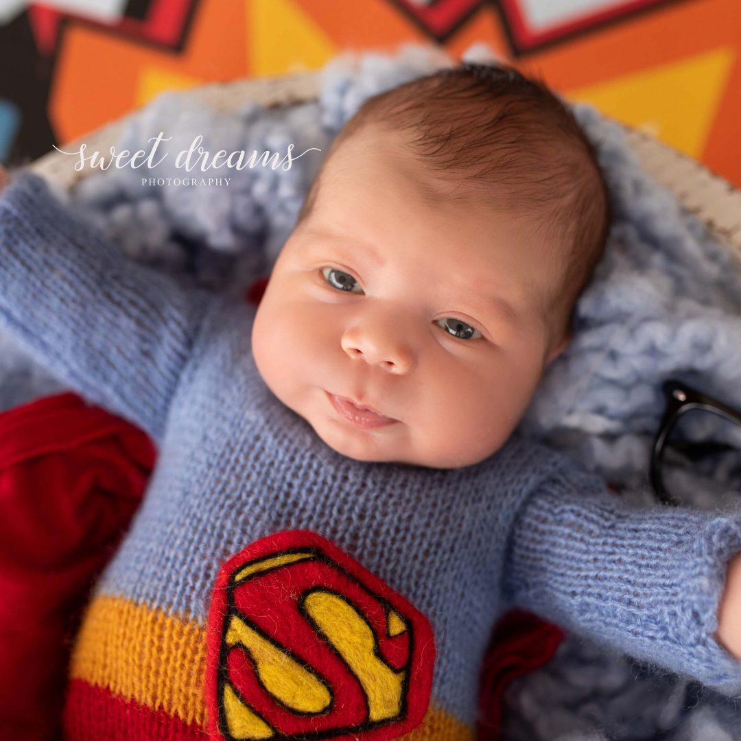 Süperman Temalı Bebek Fotoğrafları